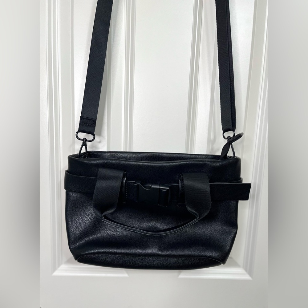 BP - Campsite Buckle Crossbody